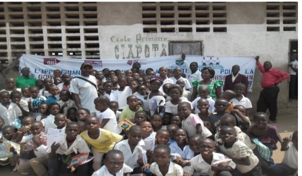 FOKAL-ONG oeuvre pour le retour à l'école des enfants dans les mines d'or et de diamant à Kabanda  Musefu dans la province du Kasaï central