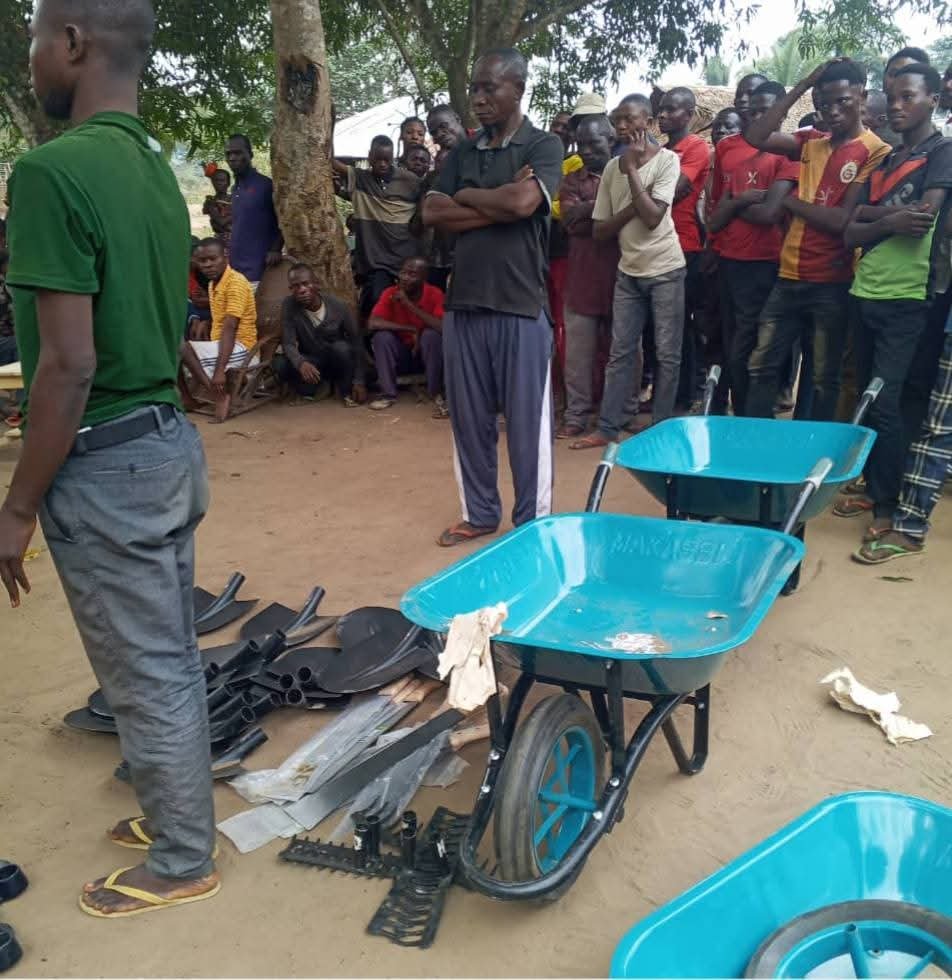 Projet PIFORES à Mweka : FOKAL-ONG lance la distribution des intrants agricoles dans les villages ciblés