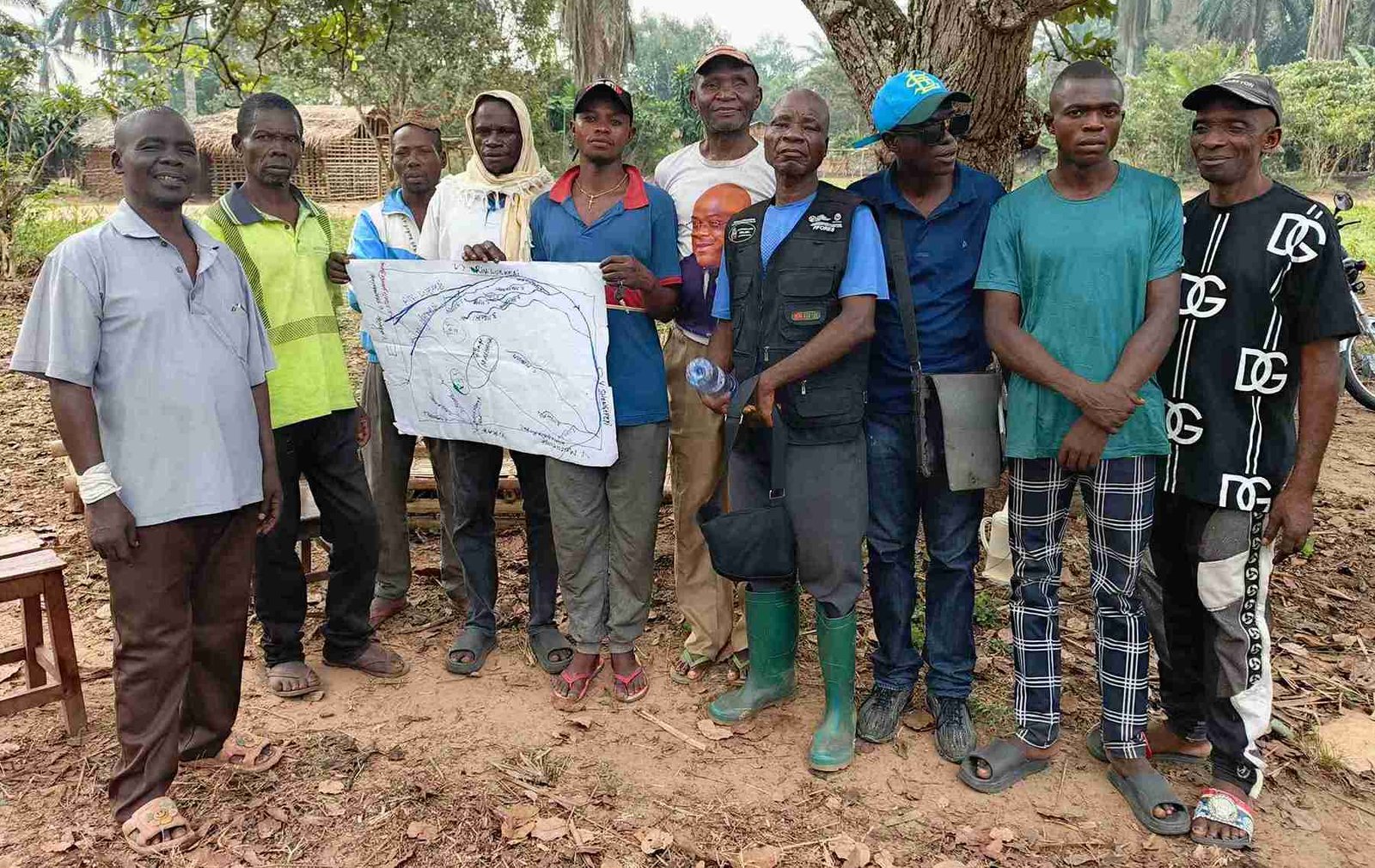 Le village de Mashana élabore son PSAT à travers une séance de cartographie participative avec l’assitance du consortium FOKAL/CBMT/NKATA