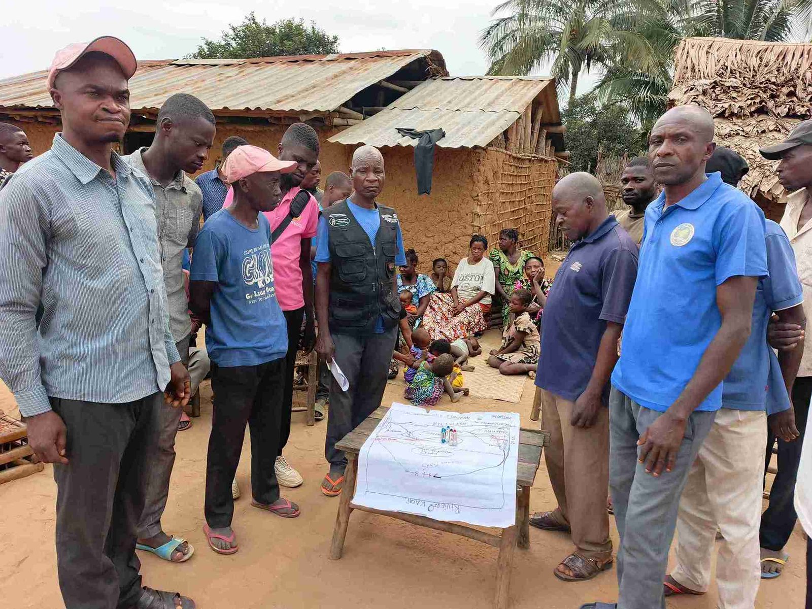 Projet PIFORES à Mweka :Les habitants d’Ishuemie participent à l’élaboration de leur Plan Simple d’Aménagement du Territoire ‎Mweka.