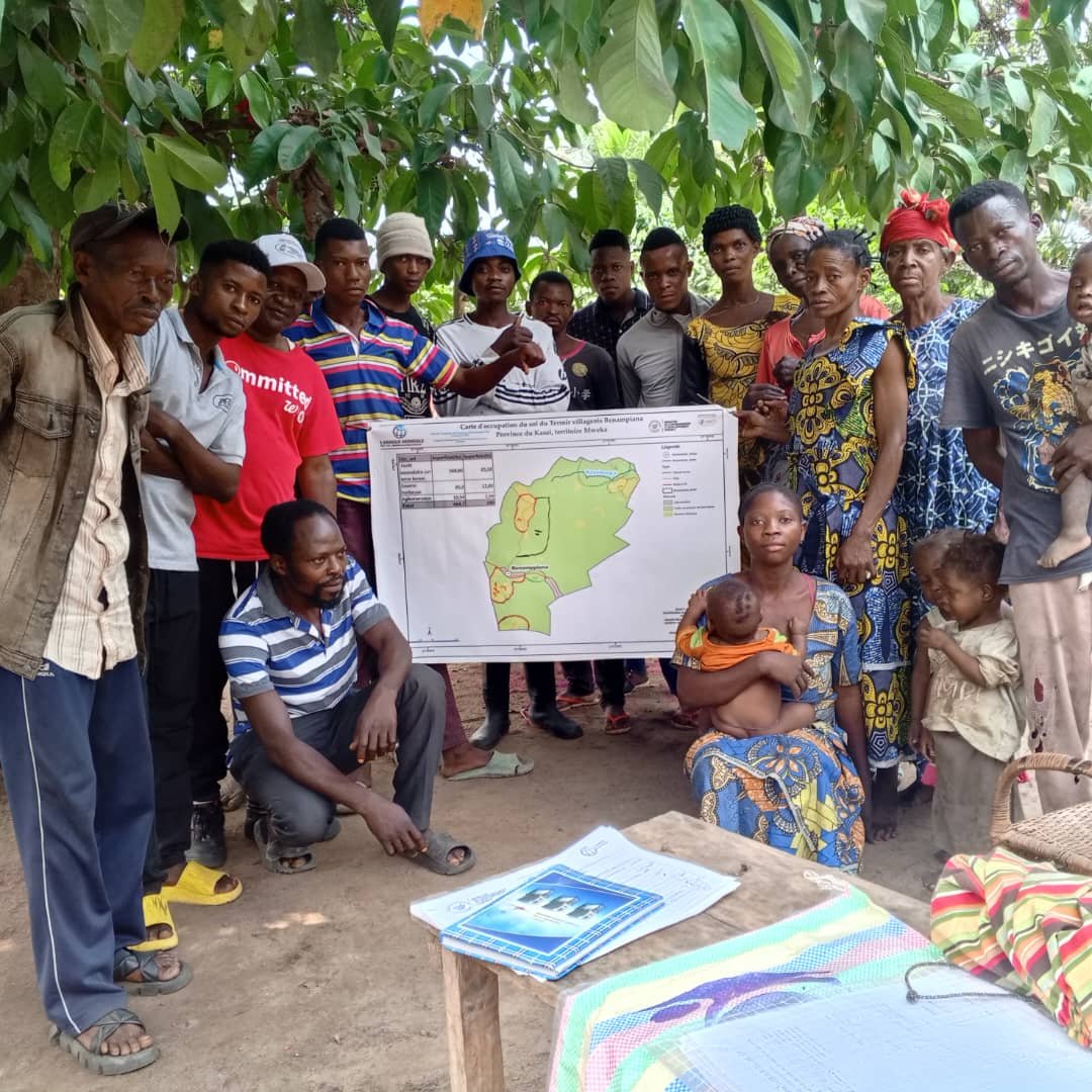 Mise en œuvre du PIFORES  à Mweka par le consortium FOKAL CBMT NKATA: l’affectation des terres réalisée avec succès à Bena Piana ‎