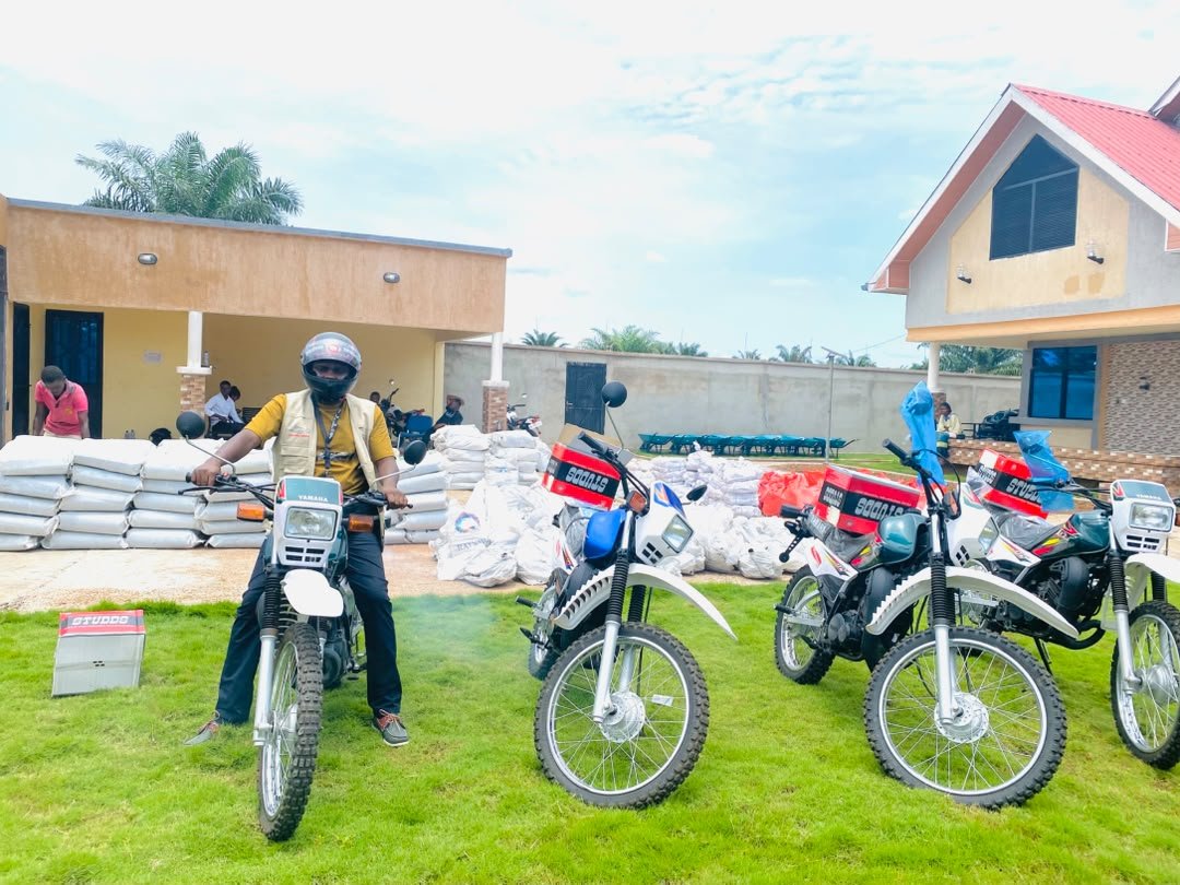 FOKAL ONG ne met pas uniquement en œuvre le PIFORES à Mweka, dans la province du Kasaï ; il exécute également le projet CAVRE/ERPA à Inongo, dans la province du Mai-Ndombe.